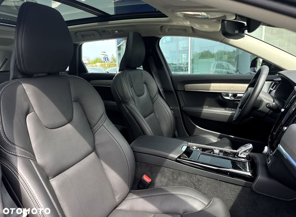 Volvo V90 - 31