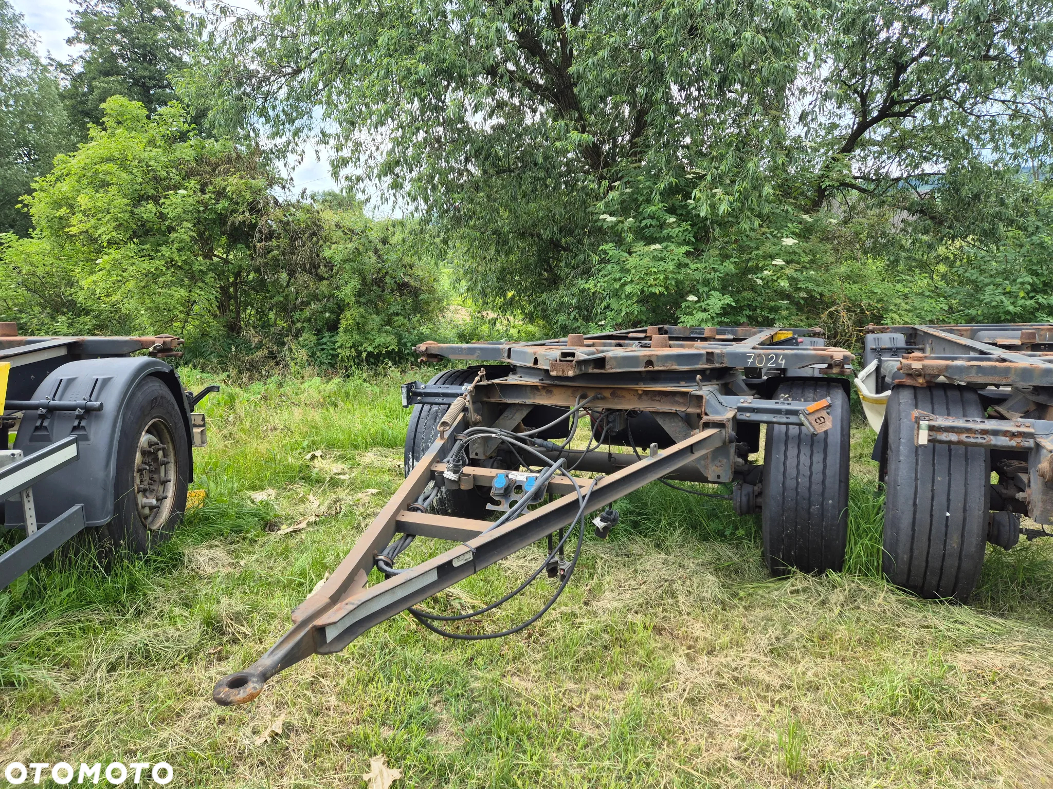Krone BDF z Niemiec ładne opony stan BDB pod kontener podkontenerowa dyszel - 2