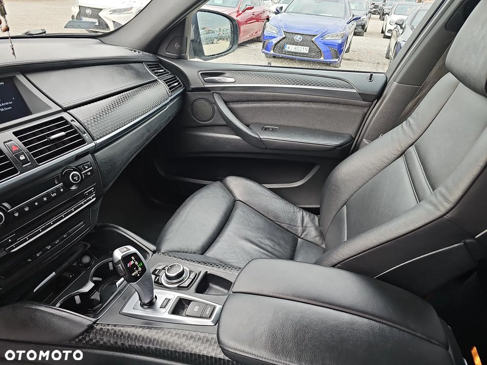 BMW X6M - 16