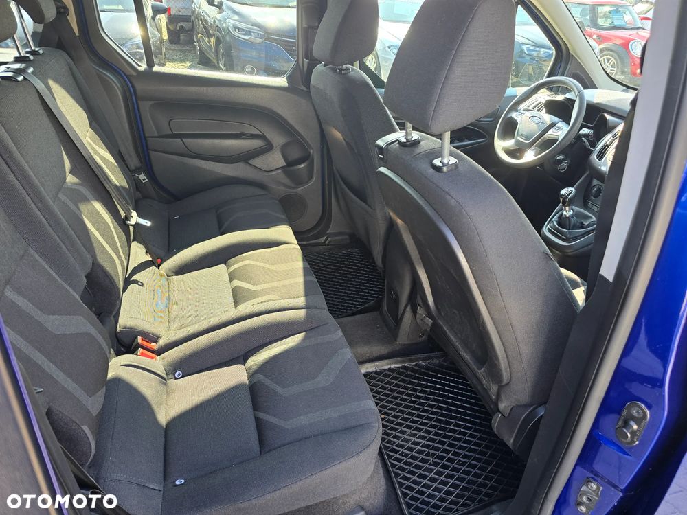 Ford Tourneo Connect - 10