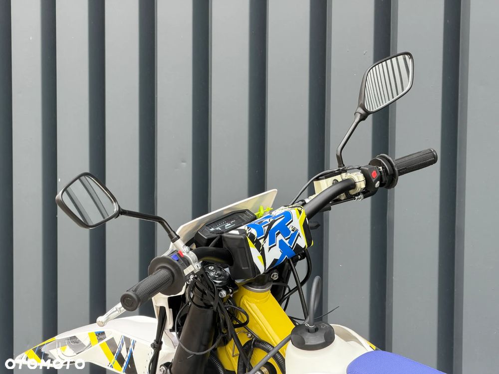 Barton FRX 125 - 9