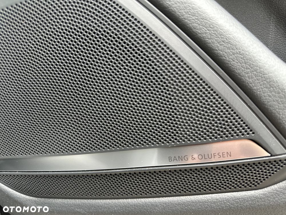 Audi A6 Avant 40 TDI quattro S tronic - 16