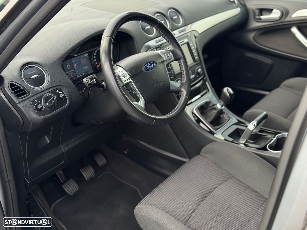 Ford S-Max 1.6 EcoBoost S&S Trend - 11