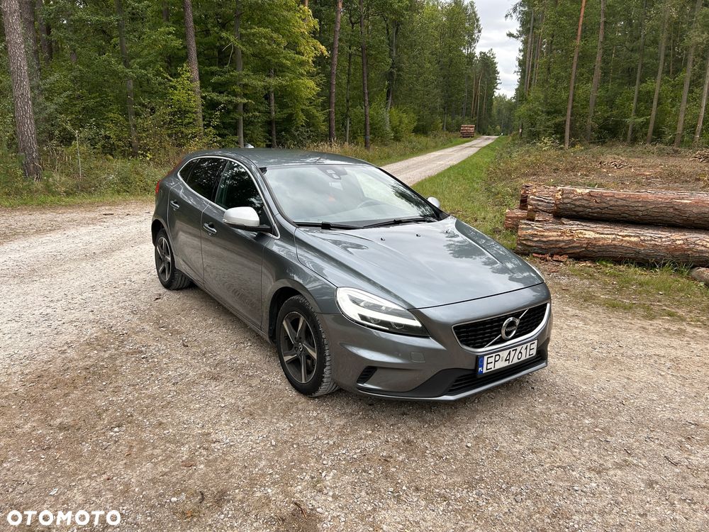 Volvo V40 D3 Drive-E R-Design Momentum - 2