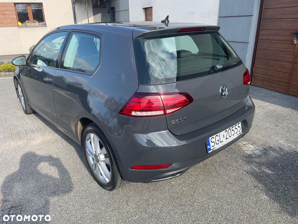 Volkswagen Golf - 9
