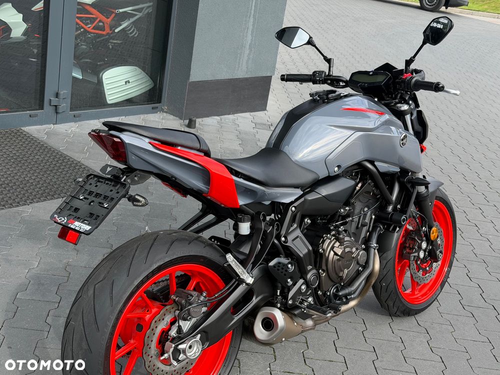 Yamaha MT - 5