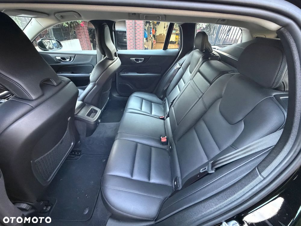 Volvo V60 D4 Inscription - 26