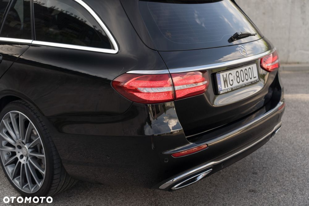 Mercedes-Benz Klasa E 220 d T 9G-TRONIC Avantgarde - 6