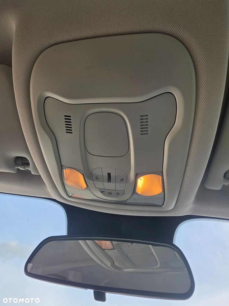 Jeep Renegade - 31