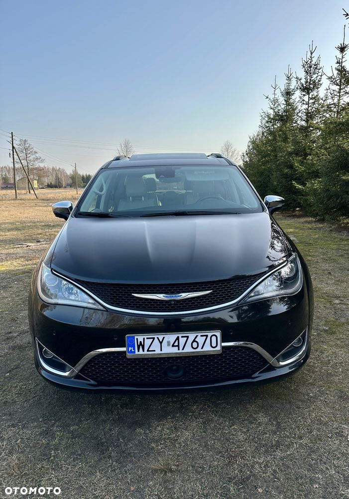 Chrysler Pacifica - 5