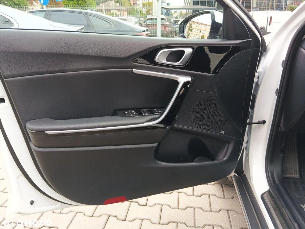 Kia XCeed 1.4 T-GDI L Business Line - 17