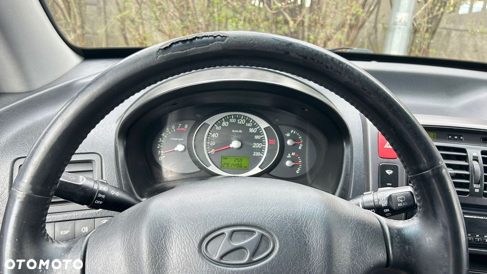 Hyundai Tucson 2.0 Active / Style - 19