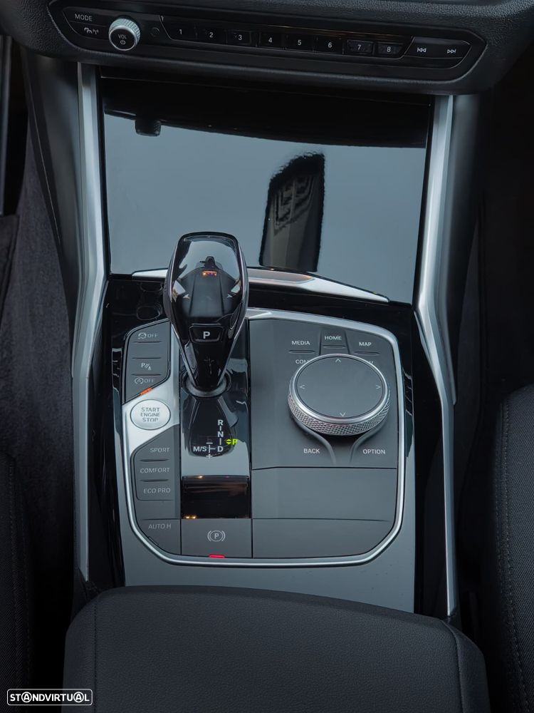 BMW 318 d Aut. Advantage - 17