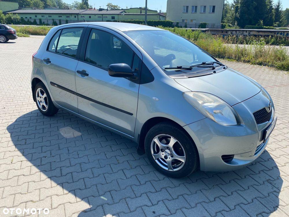 Toyota Yaris 1.0 Luna - 1