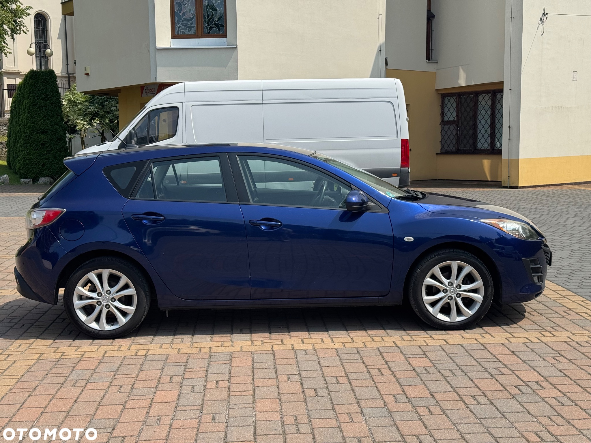 Mazda 3 - 8