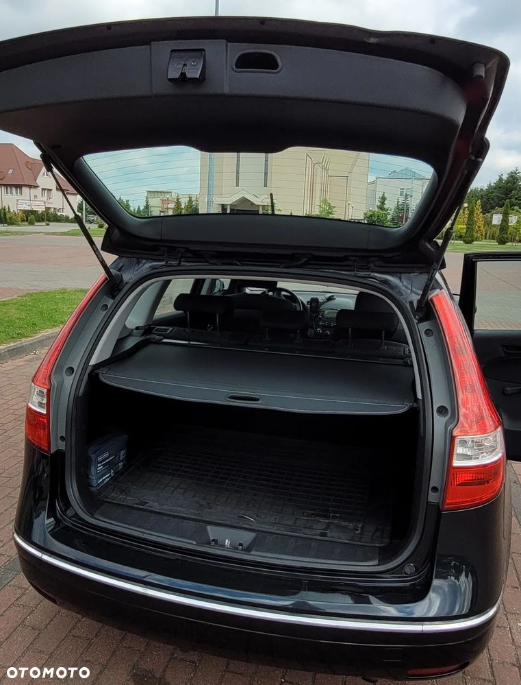 Hyundai i30 1.4 Classic + - 4