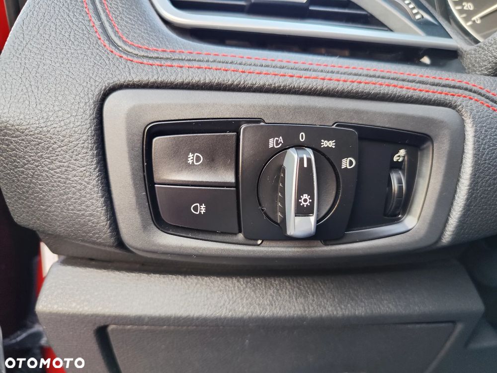 BMW Seria 2 218d Sport Line - 30