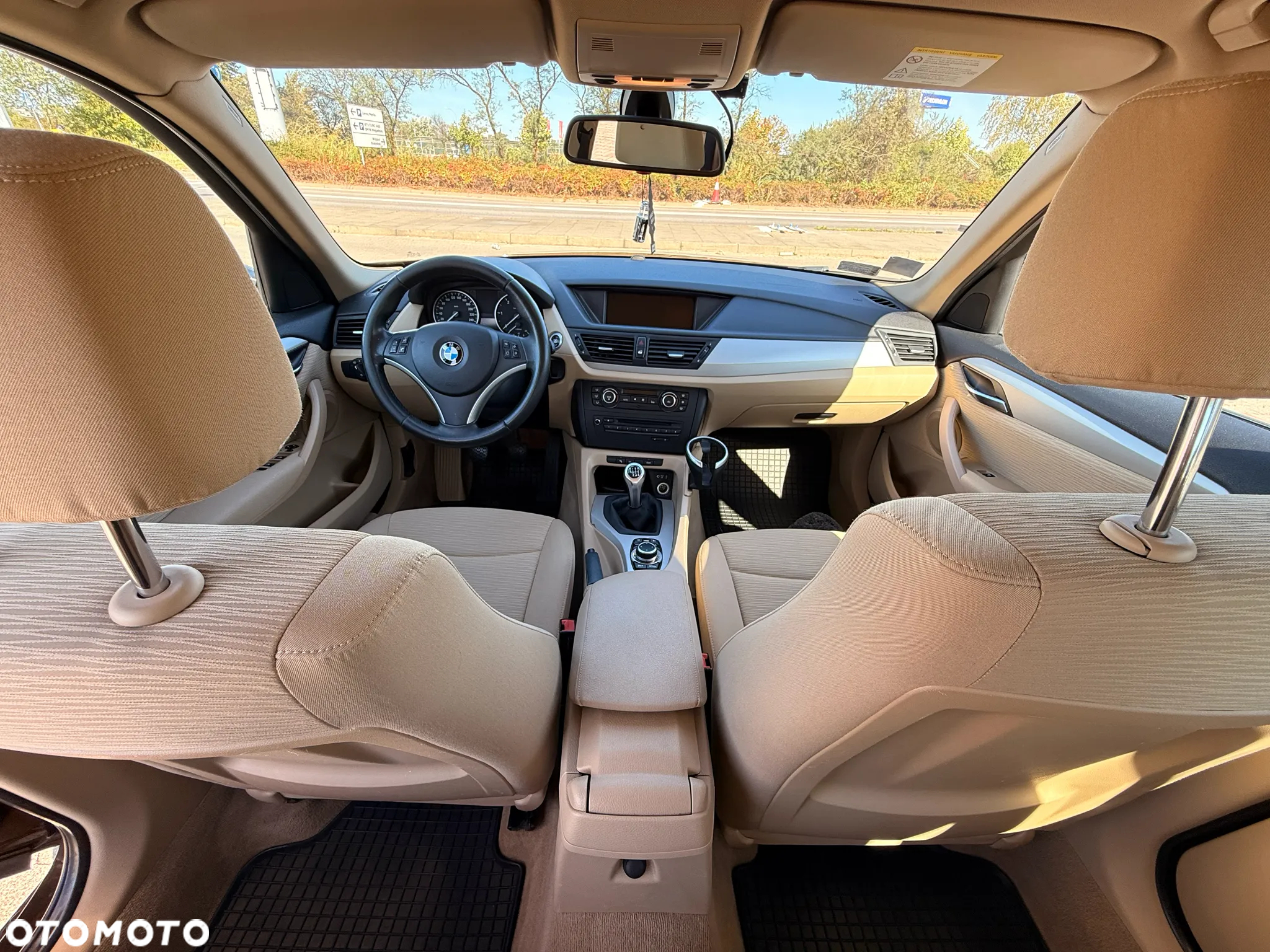 BMW X1 sDrive20d - 14