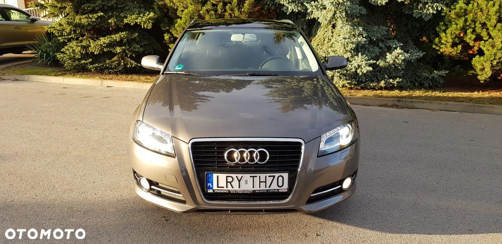 Audi A3 Sportback - 1