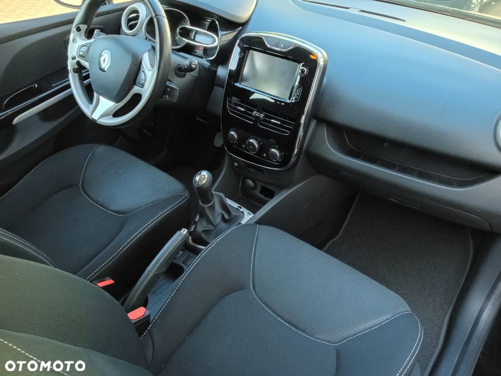 Renault Clio 1.2 16V 75 LIMITED - 12