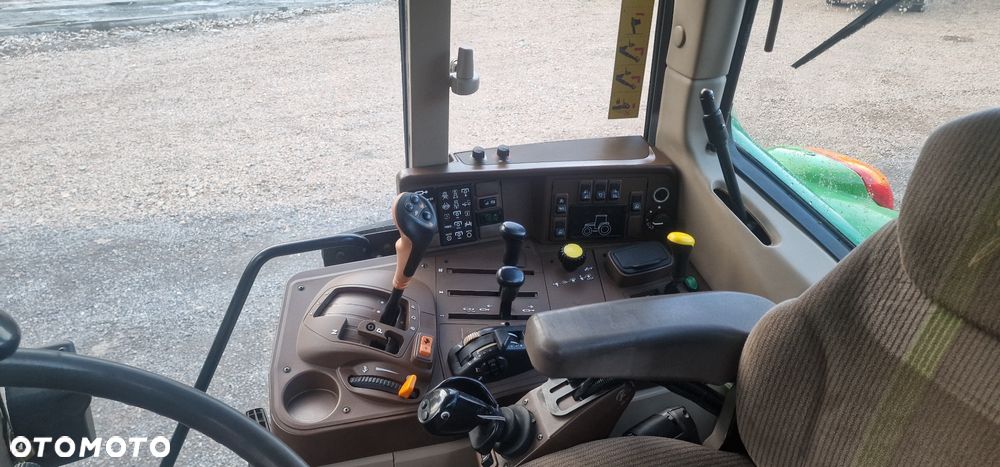 John Deere 6220 - 17