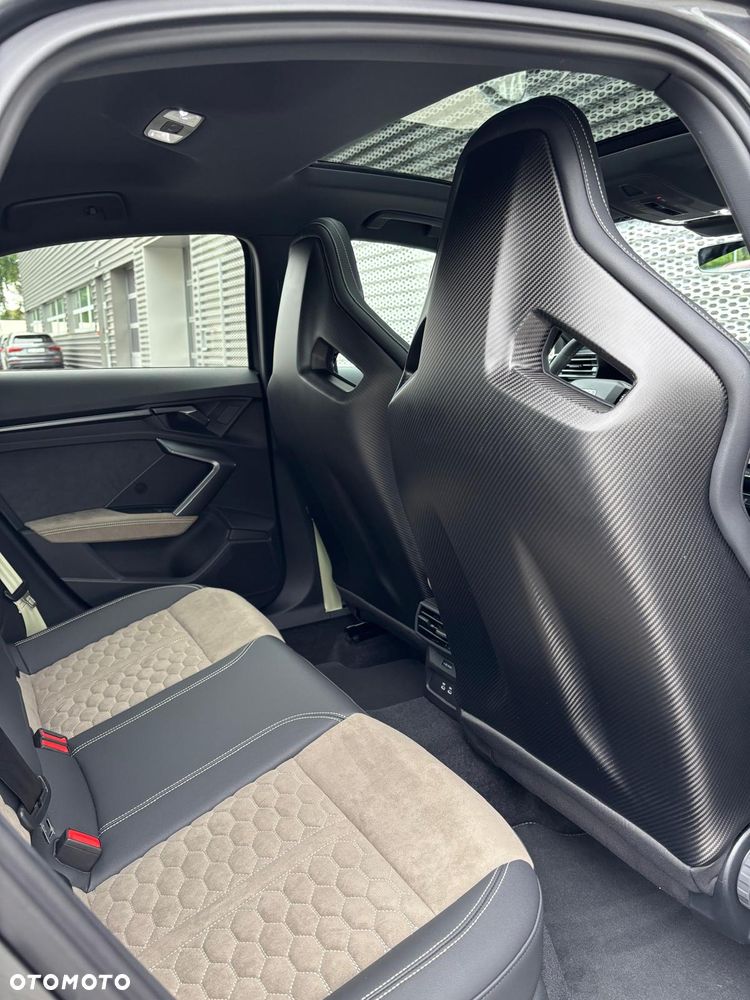 Audi RS3 Limousine - 17