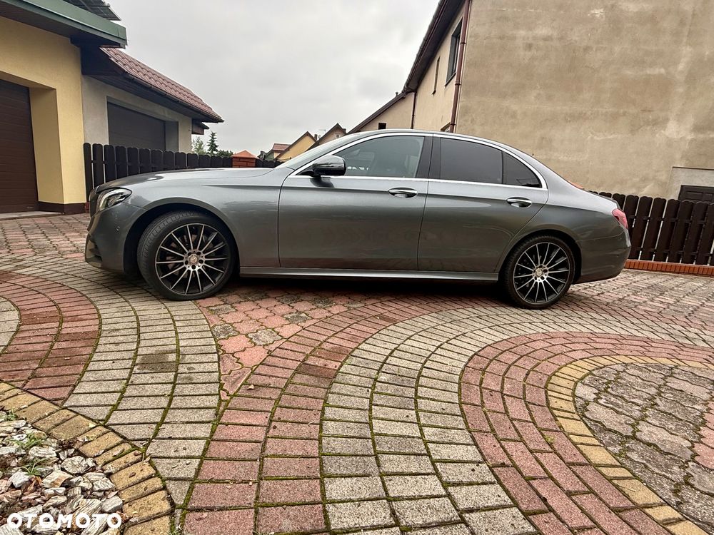 Mercedes-Benz Klasa E 220 d 9G-TRONIC - 15