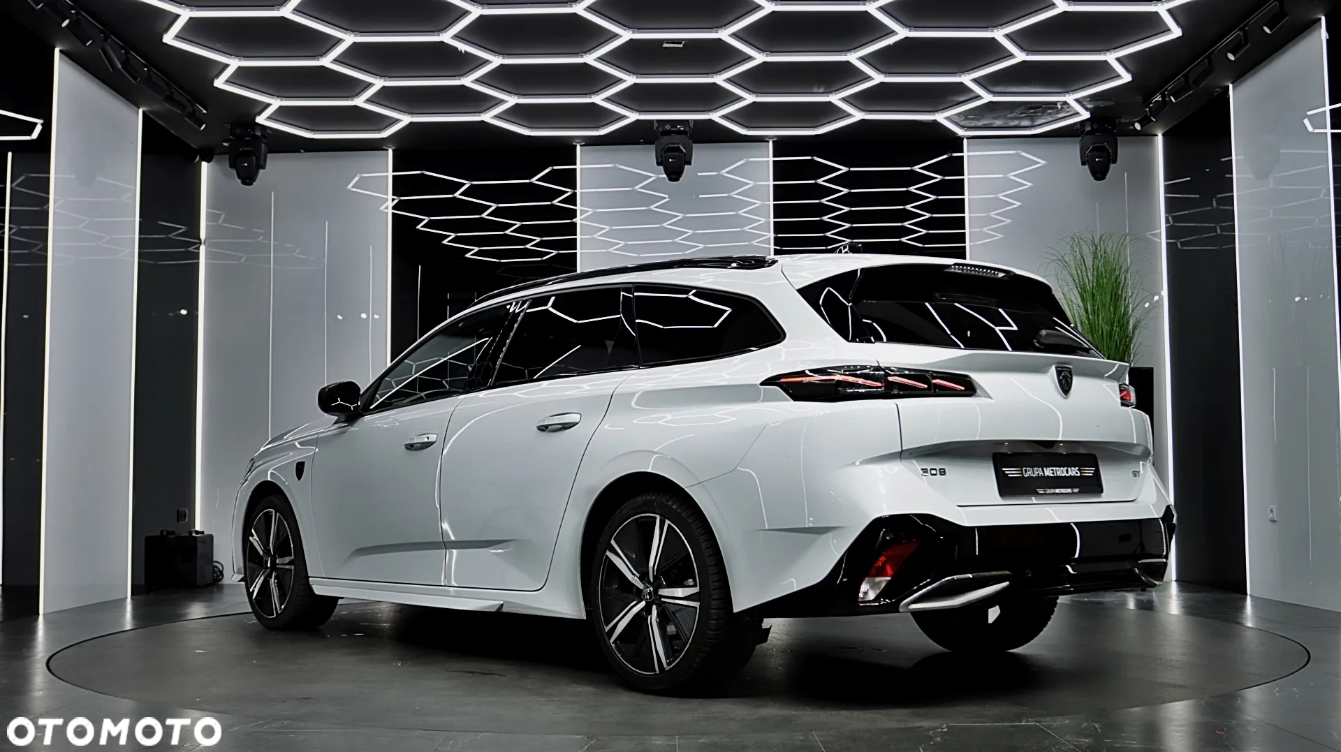 Peugeot 308 1.2 PureTech GT S&S EAT8 - 5
