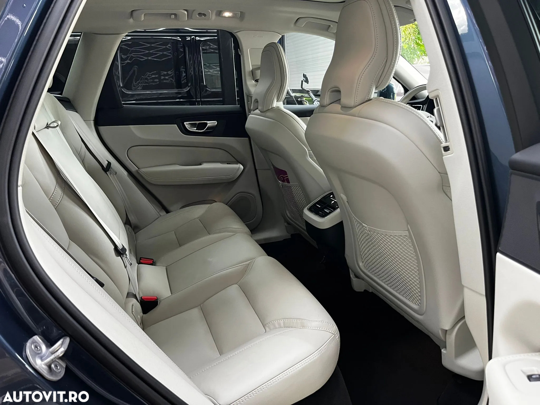 Volvo XC 60 B5 MHEV AT8 AWD Inscription - 30