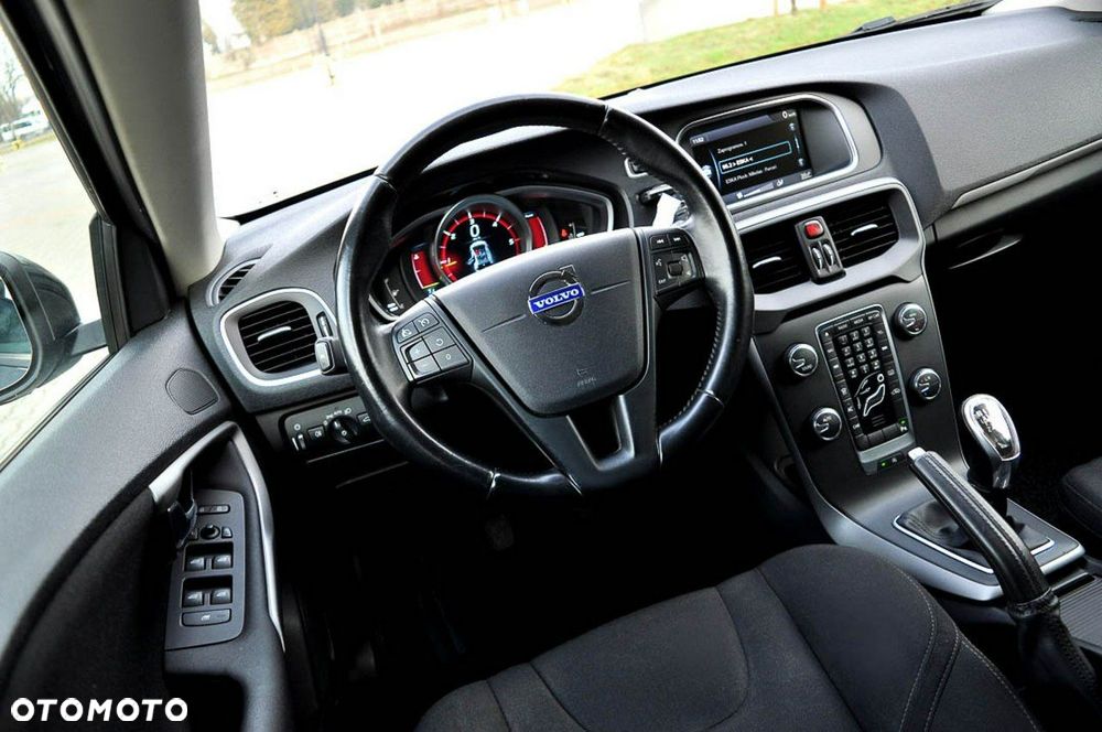 Volvo V40 D2 Momentum - 7
