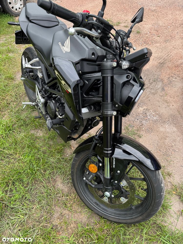 Honda CB - 4