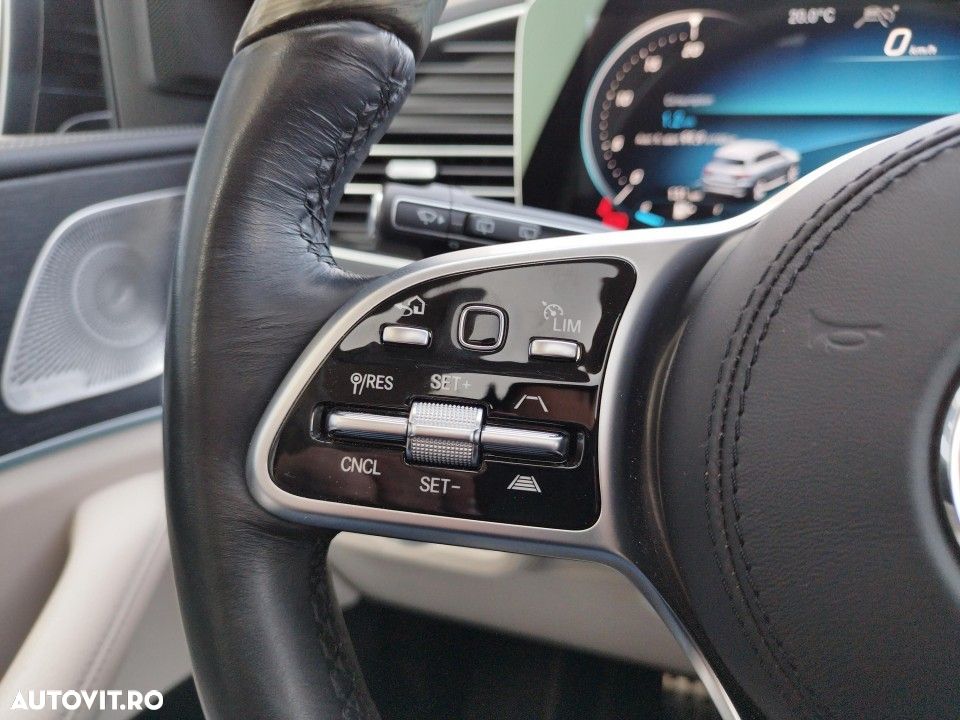 Mercedes-Benz GLS - 19