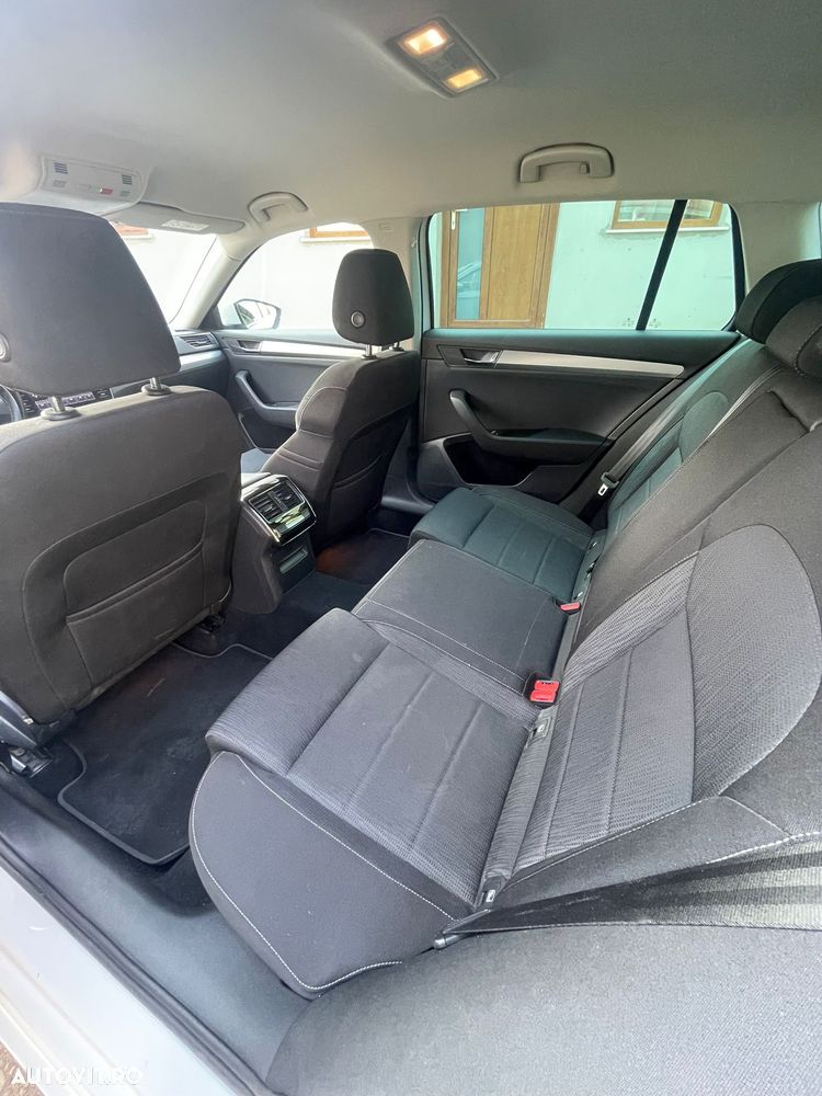 Skoda Superb 2.0 TDI 4X4 DSG L&K - 16