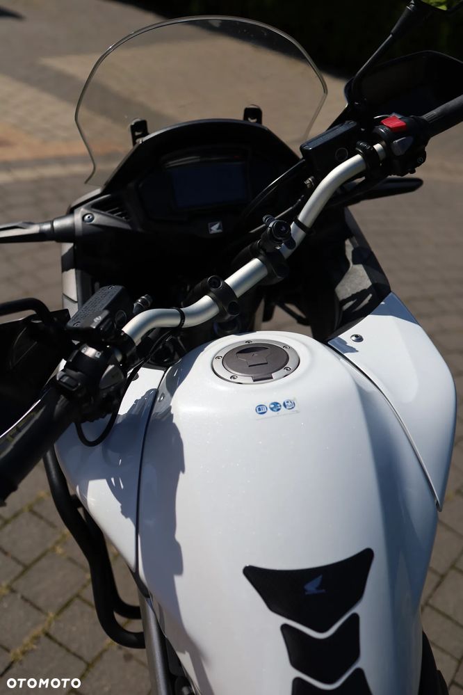 Honda VFR - 14
