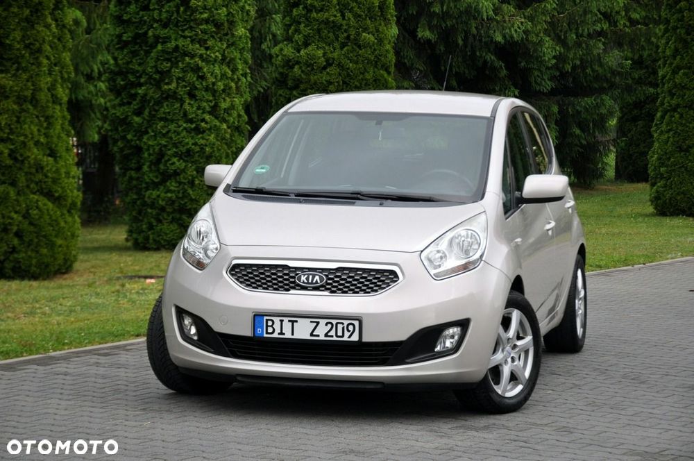 Kia Venga - 8