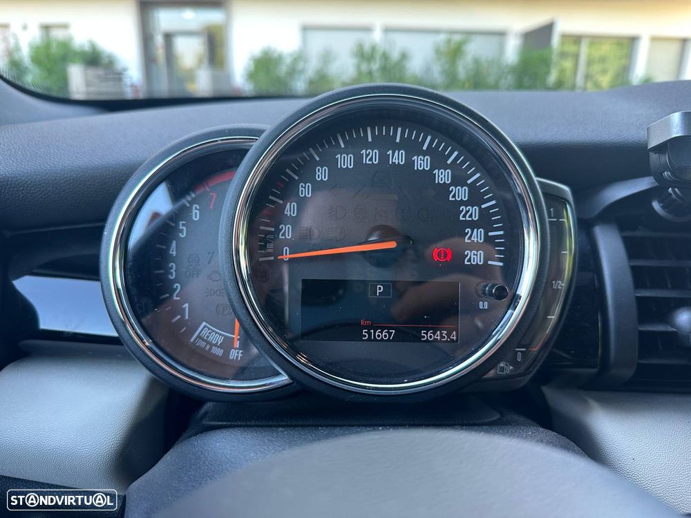 MINI Cabrio Cooper Auto. - 11
