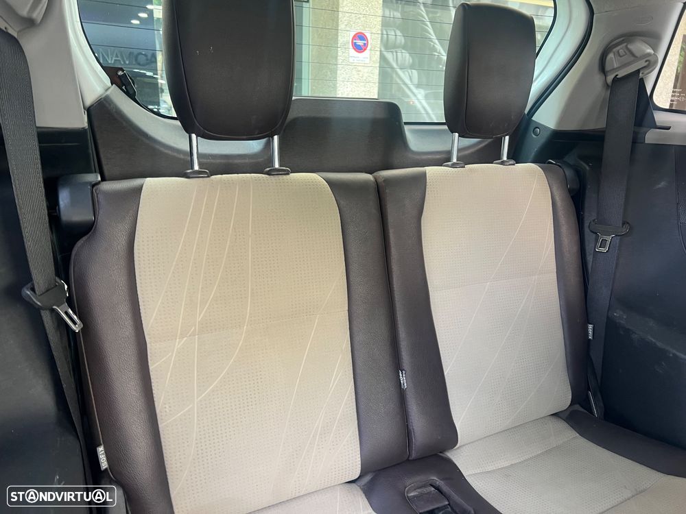 Toyota iQ 1.0 VVT-i Essential+AC - 17