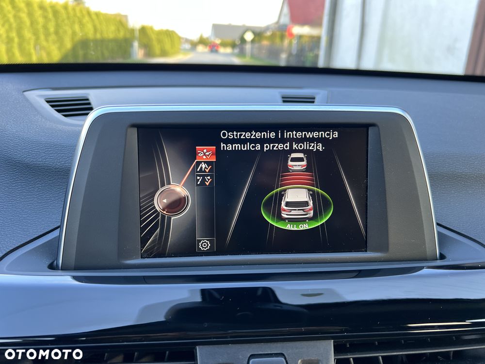 BMW X1 xDrive25d Sport Line - 25