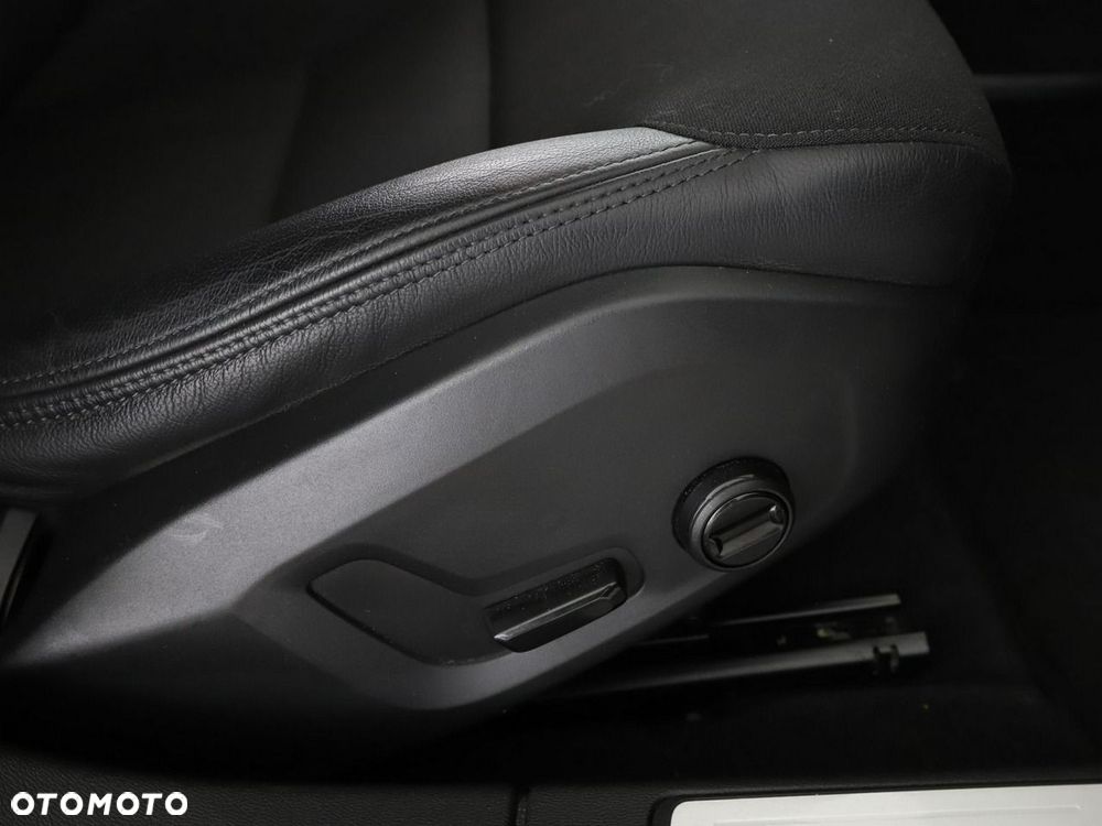 Volvo V60 D4 Geartronic Momentum Pro - 38
