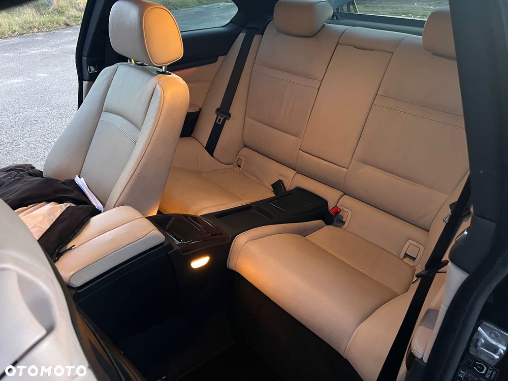 BMW Seria 3 320d - 11