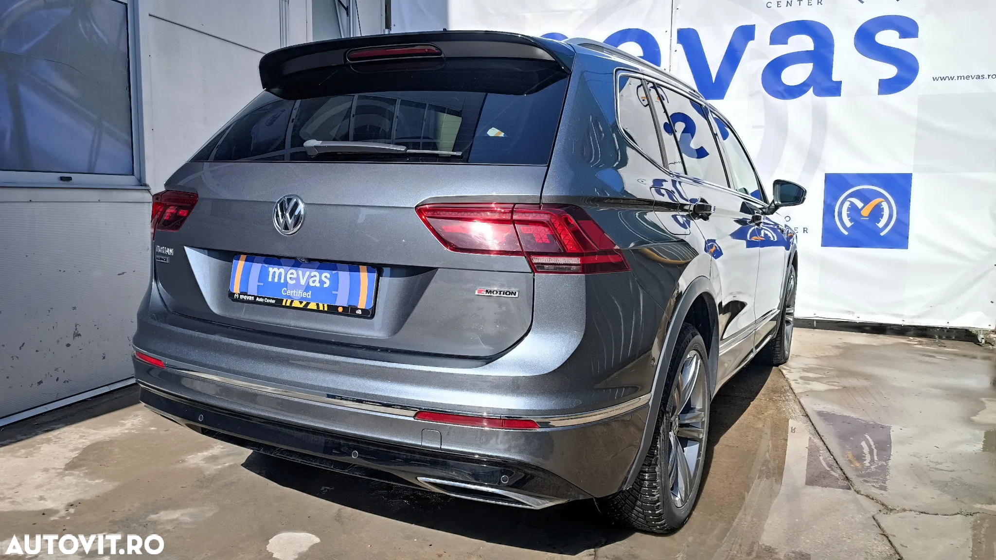Volkswagen Tiguan 2.0 TDI DSG 4Mot Highline - 8