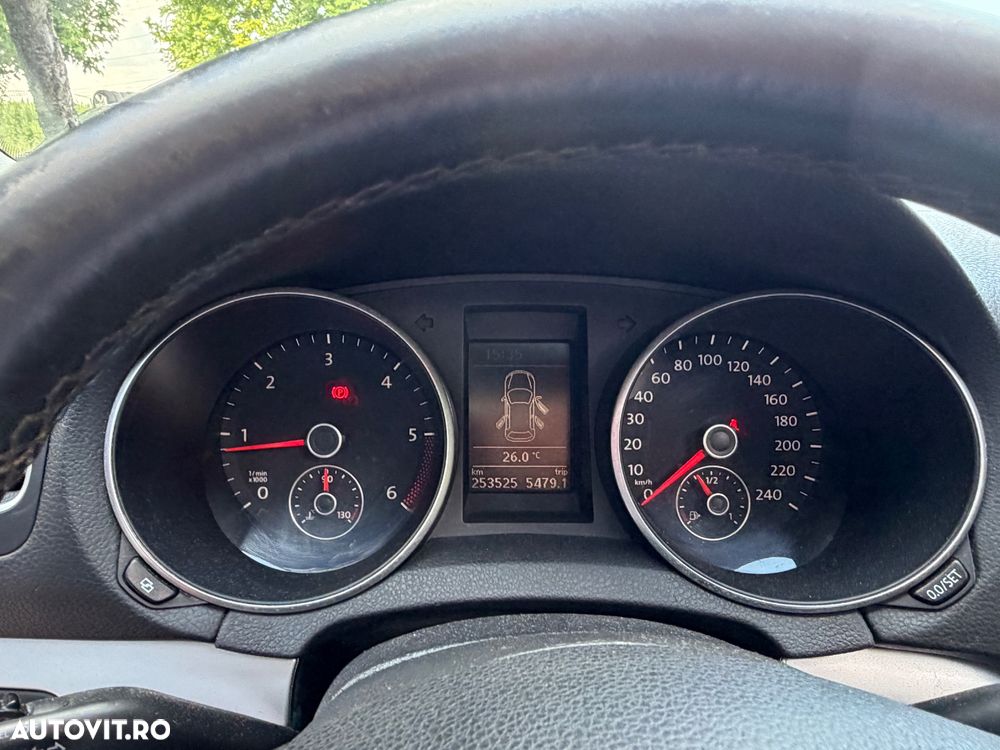 Volkswagen Golf 1.6 TDI BlueMotion Technology Comfortline - 9