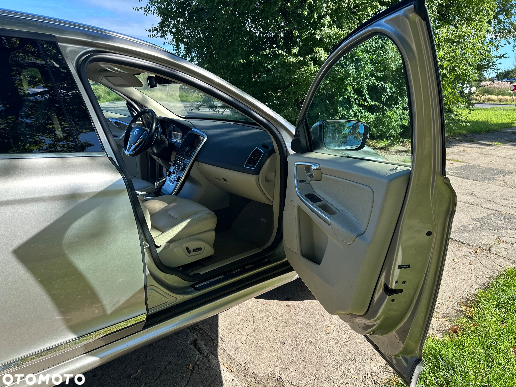Volvo XC 60 T6 AWD Momentum - 13