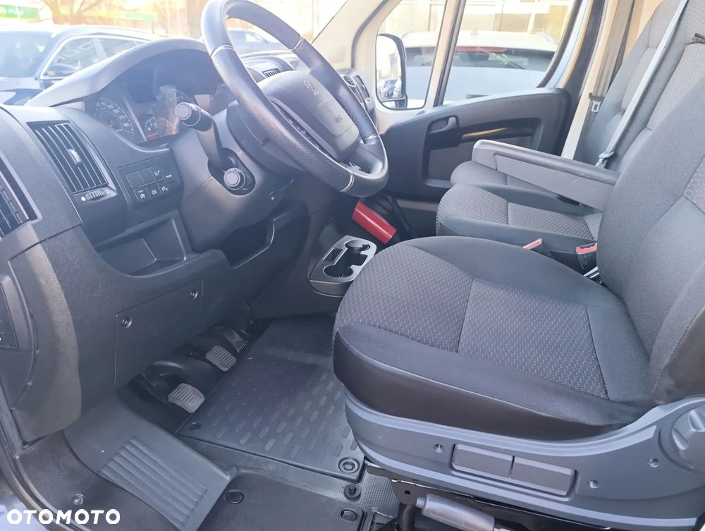 Peugeot BOXER - 24