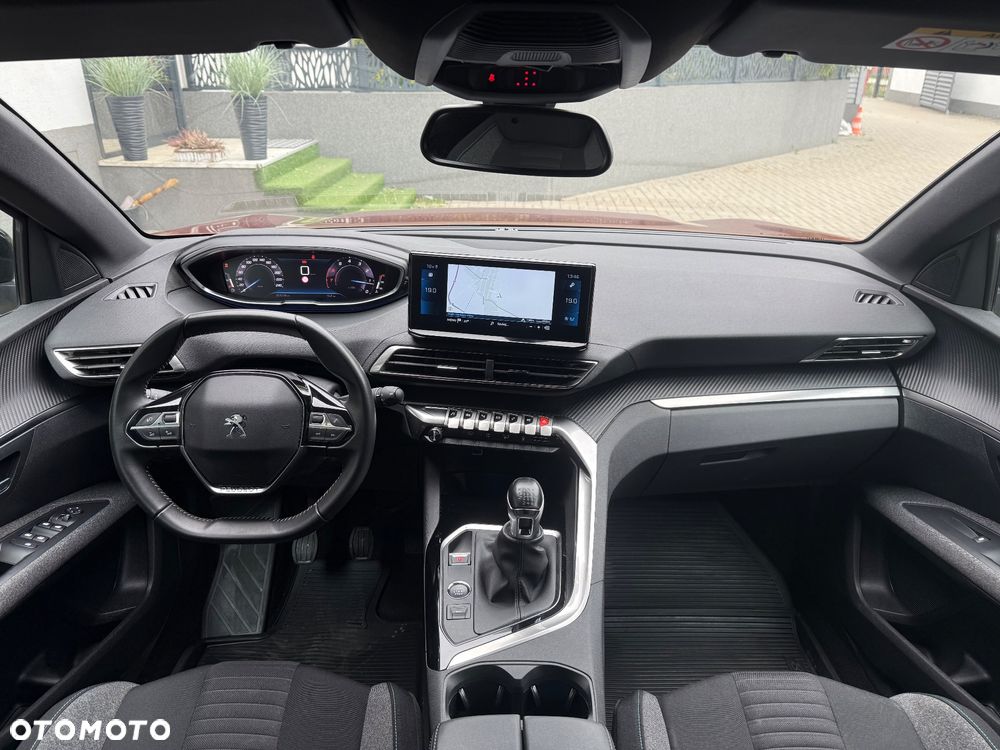 Peugeot 5008 - 8