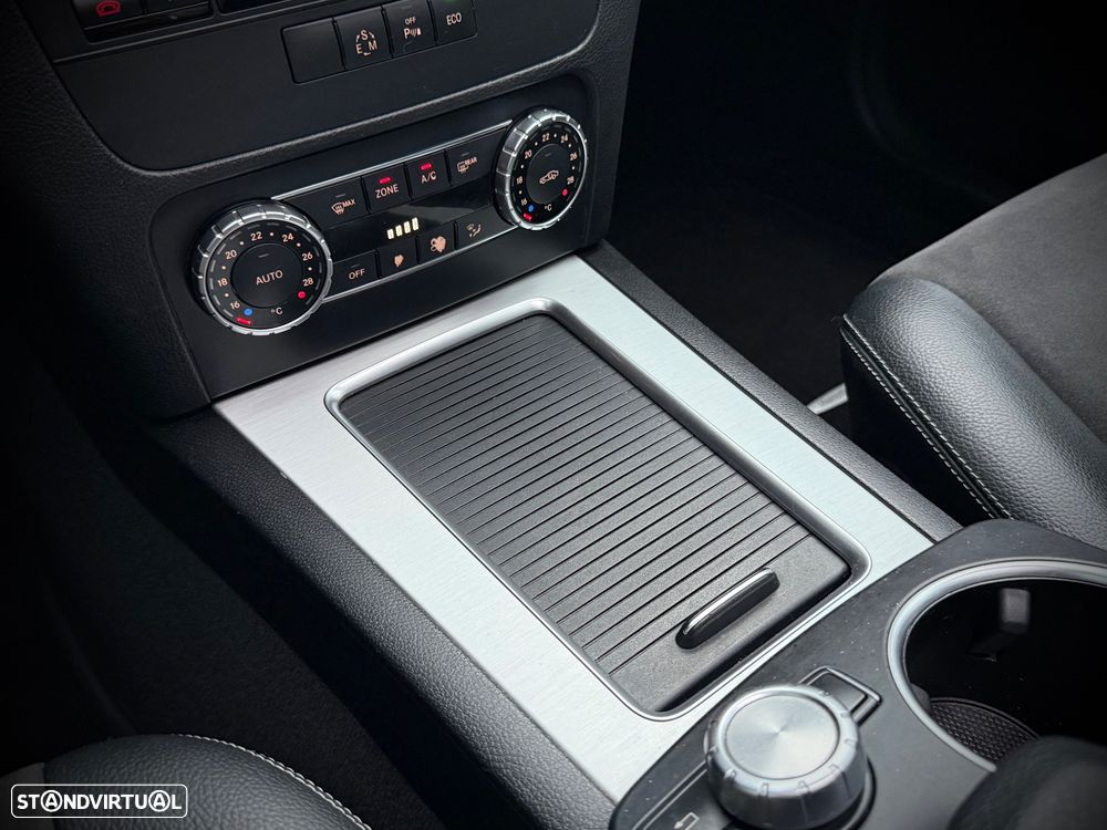 Mercedes-Benz GLK 250 BlueTEC 4Matic 7G-TRONIC - 24