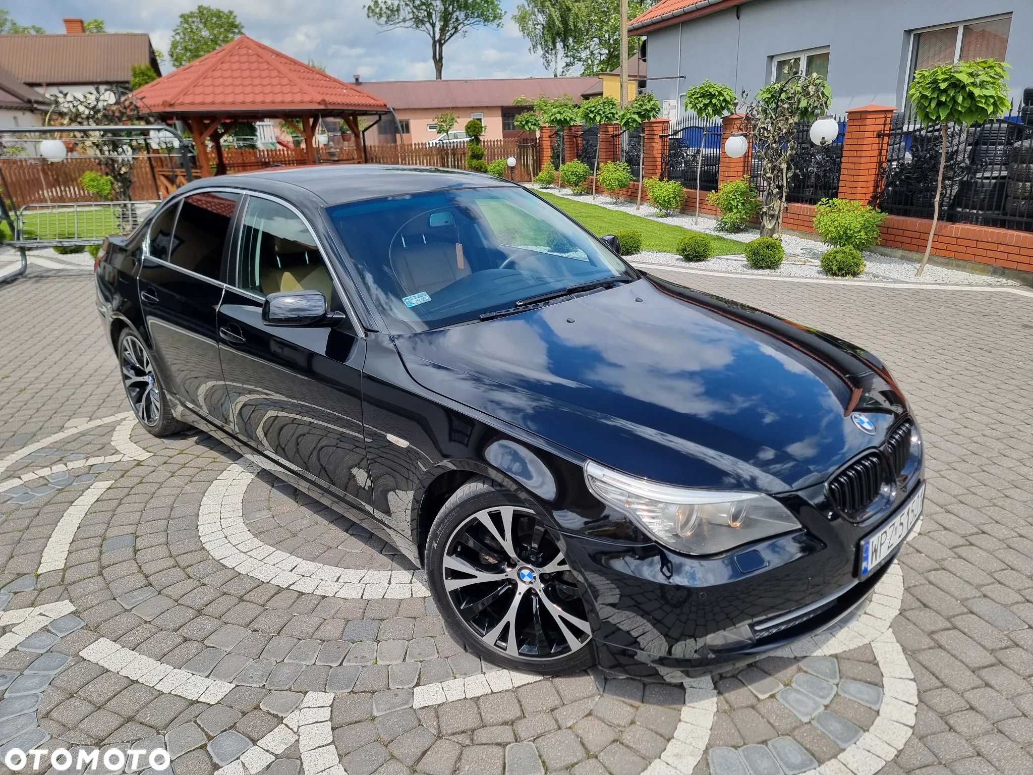 BMW Seria 5 520i - 34
