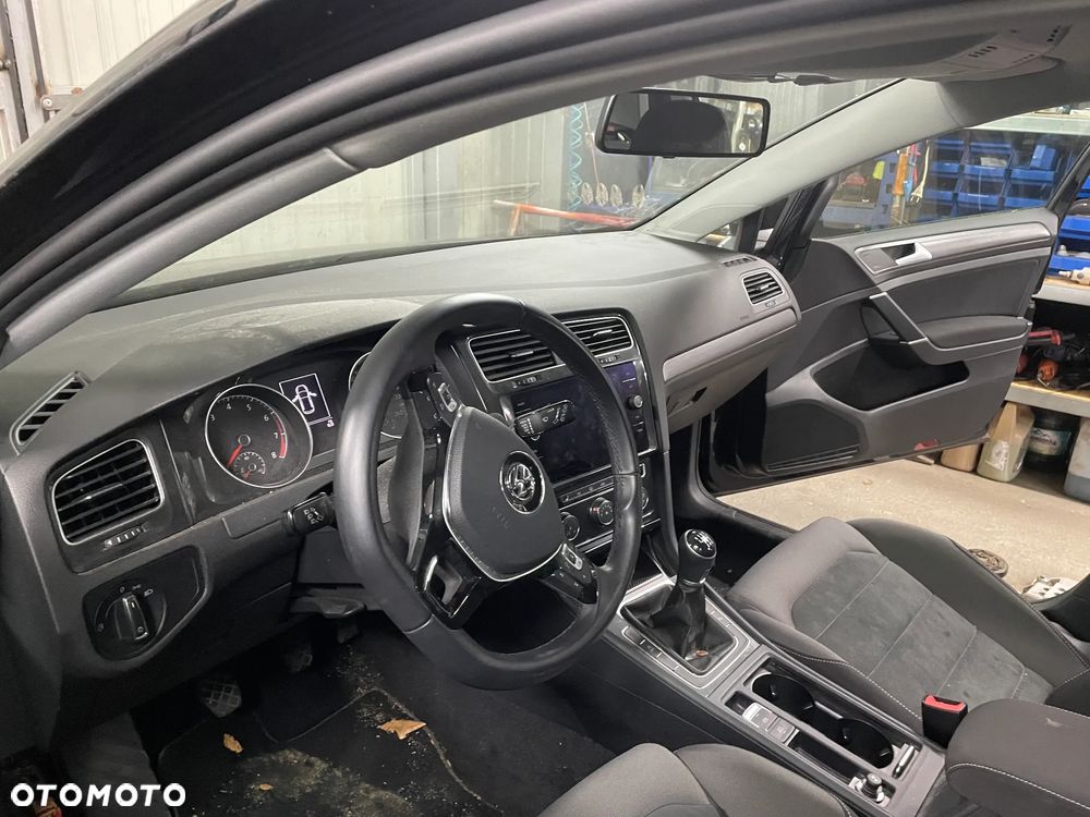 Ćwiartka Próg Prawy Golf 7 Lift LC9X - 5