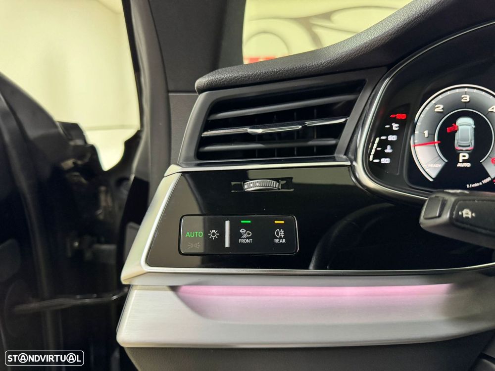 Audi Q8 3.0 TDI 50 quattro Tiptronic - 24