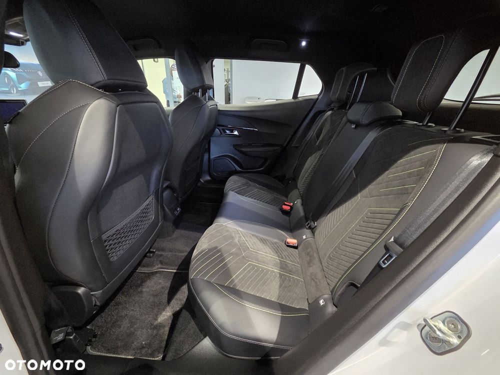 Peugeot 2008 - 9